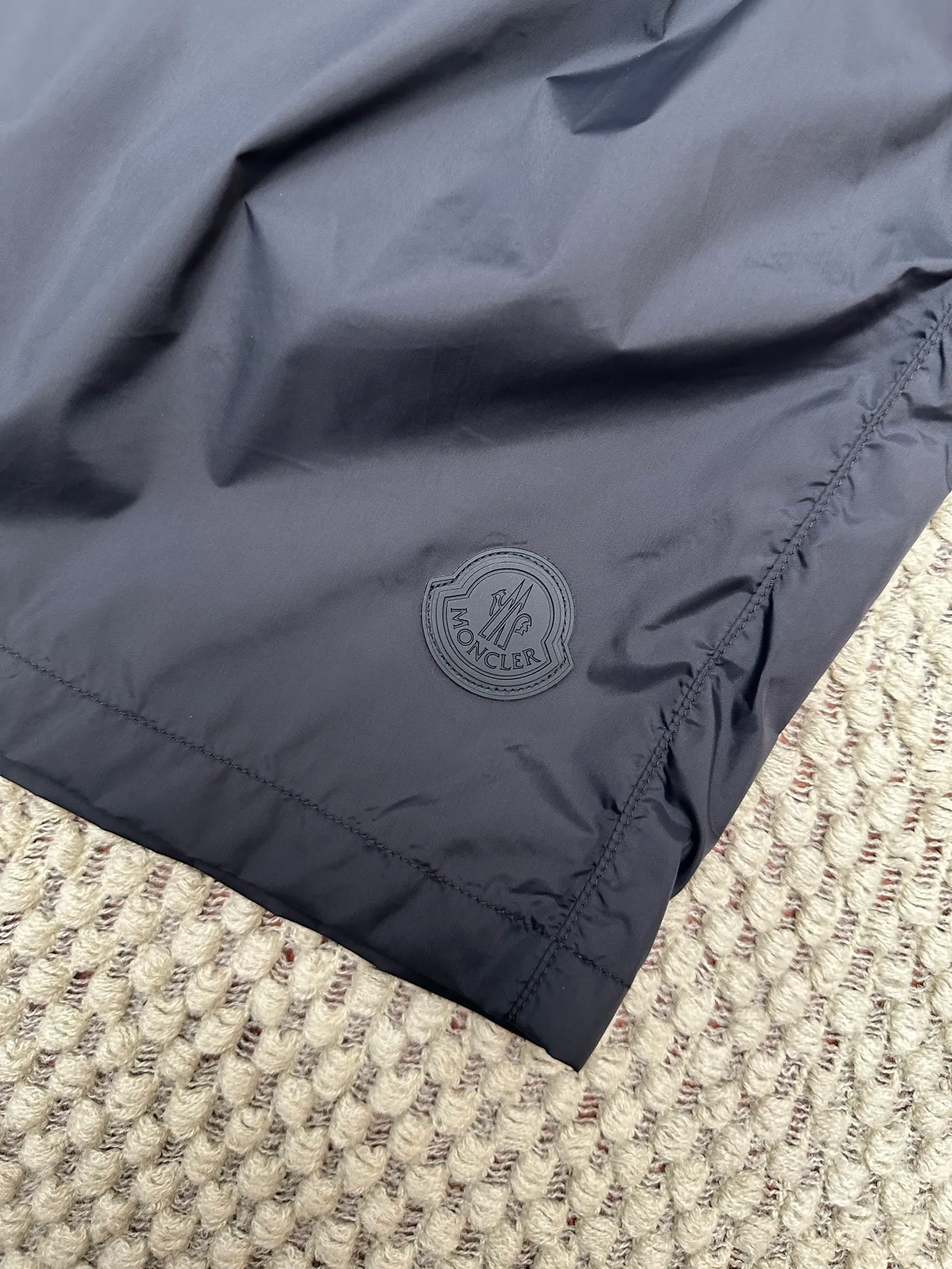🔥P90💰 Moncler Logo Authentic ： ： Logo Classic Logo Breathable Logo ：Black White Navy Blue Gray Green size：M L XL 2XL 3XL（90-200 ） ⚠️ / /